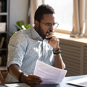 3_AS_318170392_Businessman Thinking_Looking at Computer_SQ